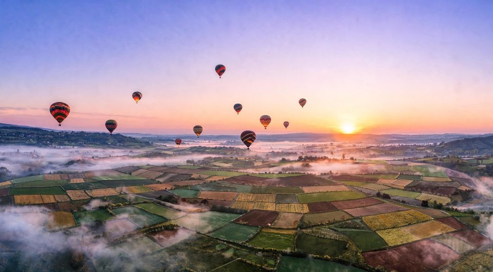 Balloons over the valley