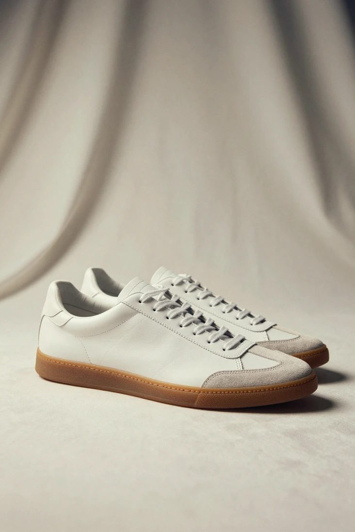 Gum sole on linen